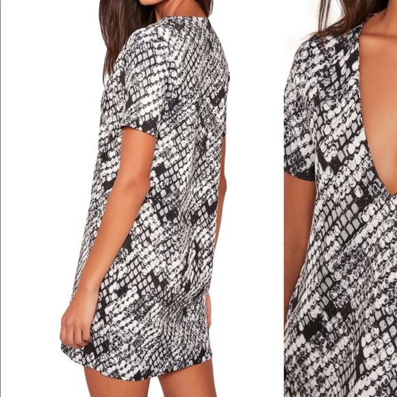 Snakeskin Print Plunge Dress - Picture 3 of 5